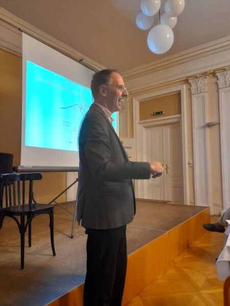 Prof. Dr. Martin Stürzlinger (Foto: Susanne Claudine Pils)